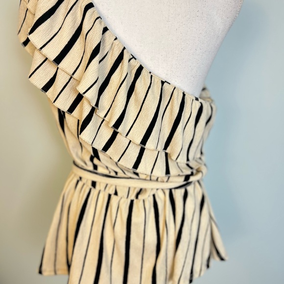 🎉HP🎉 Anthropologie Maeve Rita Striped Ruffled One Shoulder Top - Picture 3 of 8